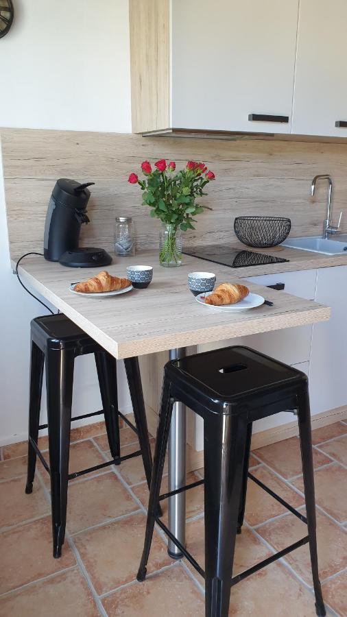 Le Cocon De David Apartment Ales Exterior photo